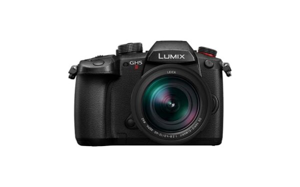 Panasonic - Panasonic Lumix GH5M2 + Leica ES12060 Kit d'appareil-photo SLR 20,33 MP Live MOS 5184 x 3888 pixels Noir